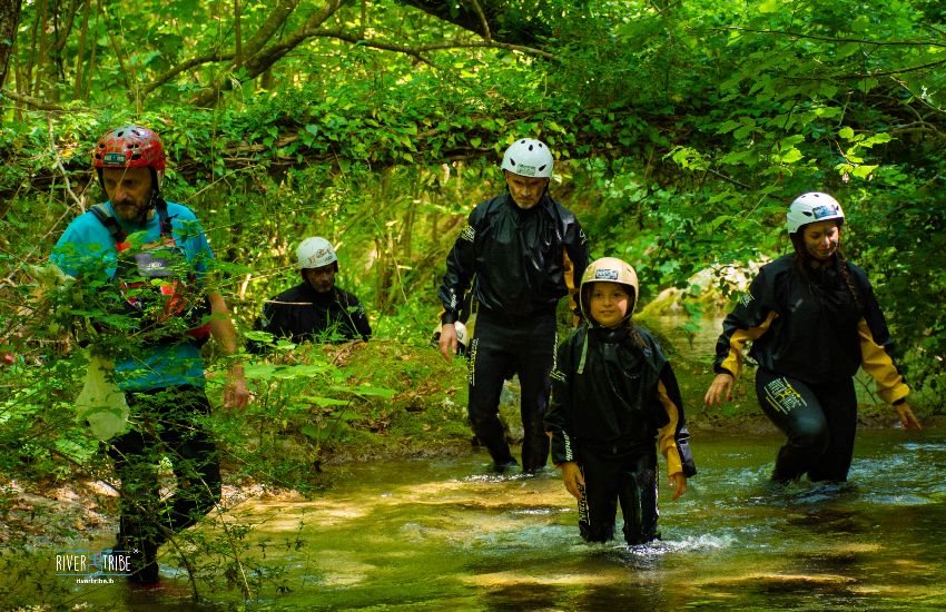 Spaziergang entlang des Baches Jannello
